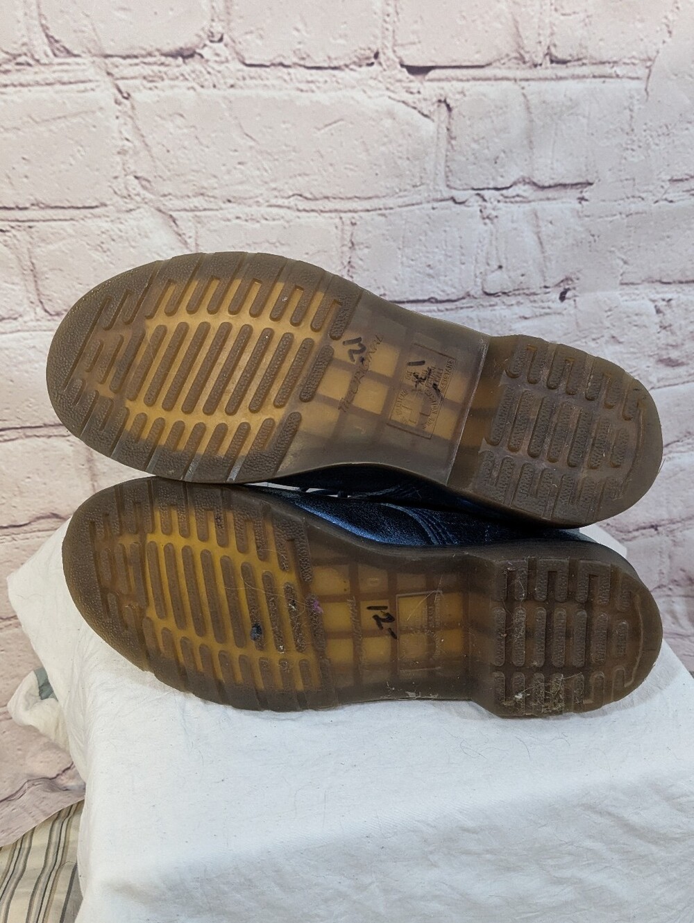 Dr. Martens Metallic Blue Leather - Picture 2 of 7